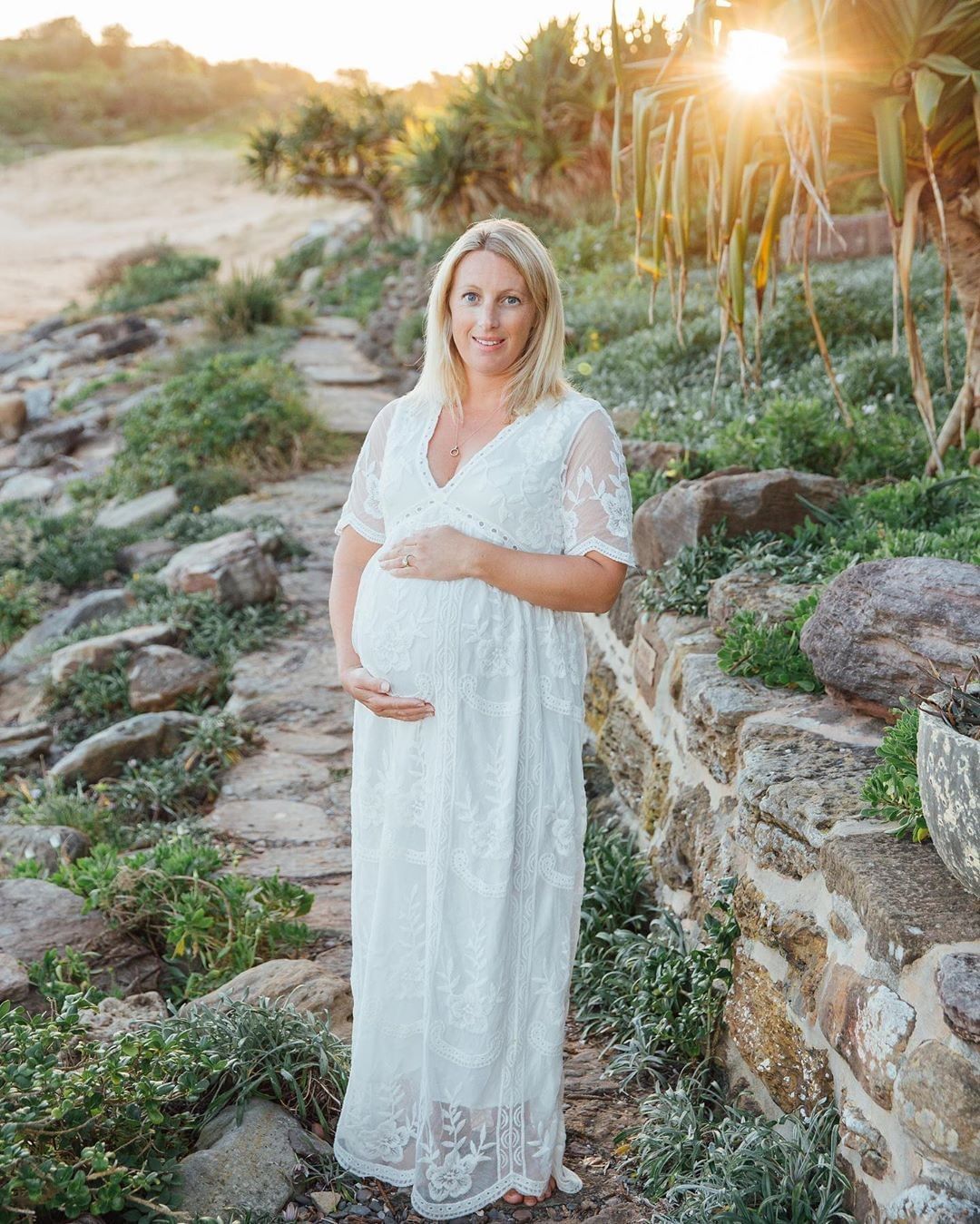 PinkBlush Maternity Dresses for Hire - Bump-Friendly - Hire Today – Mama  Rentals