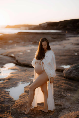 Size L Maternity Dress Hire - Chasing Unicorns Dreamline Kimono