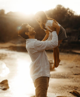 Men's Organic Linen Shorts with Convenient Side Pockets - Men's Outfit Hire for Photoshoots: Country Road Organic Linen Drawcord Shorts