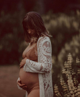 Timeless Lace Kimono - Maternity Dress Hire - Coven & Co Raven Lace Kimono