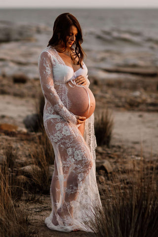 Maternity Dress Hire - Eve Lace Kimono - White - Show off Pregnant Curves