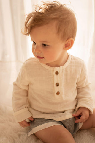 Organic cotton muslin comfort boys outfit for photoshoot: Jamie Kay Parker Top - Boy Outfits For Hire