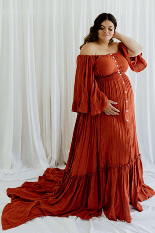 Maternity Dress Hire - We Are Reclamation Ruffle Me Open Gown - Rust - Made of linen gauze, plus size friendly, elasticated waist and shoulder for a comfortable fit.