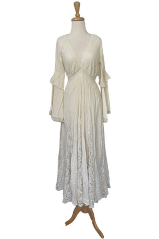 The Boho Shed Eloise Dress: Maternity Dress Hire - Flowy Skirt Boho Maternity Photoshoot Dress