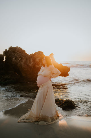Elevate Your Photoshoot with Plus Size Maternity Dress Hire