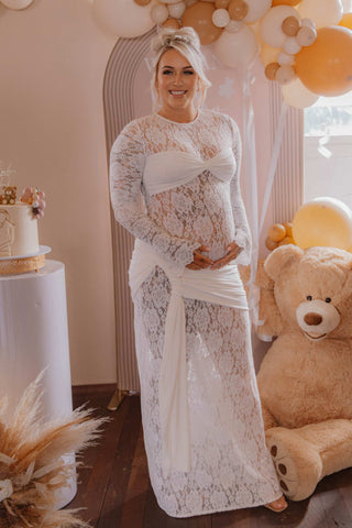 Deconduarte lace dress hire