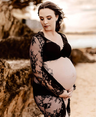 Versatile Lace Robe - Maternity Dress Hire - Eve Lace Kimono - Black - One Size