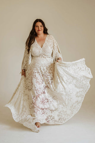 Plus size wedding dress hire